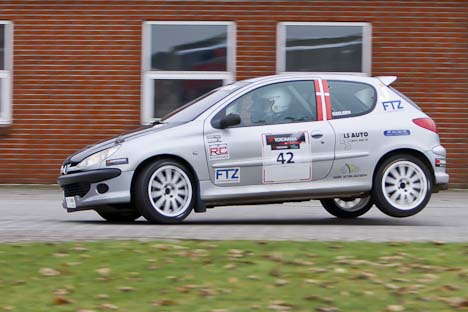 Klasse 6 blev vundet af Morten G. Nielsen i hans Peugeot 206 RC.
(Foto: Bjørn Johansson / <A HREF="http://www.bjohansson.dk" TARGET=_blank >bjohansson.dk</A>)